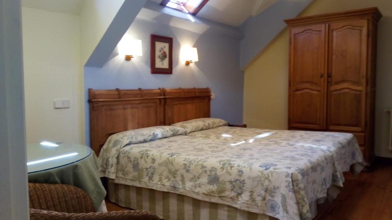 Hostal Casa Sario Jaurrieta Buitenkant foto