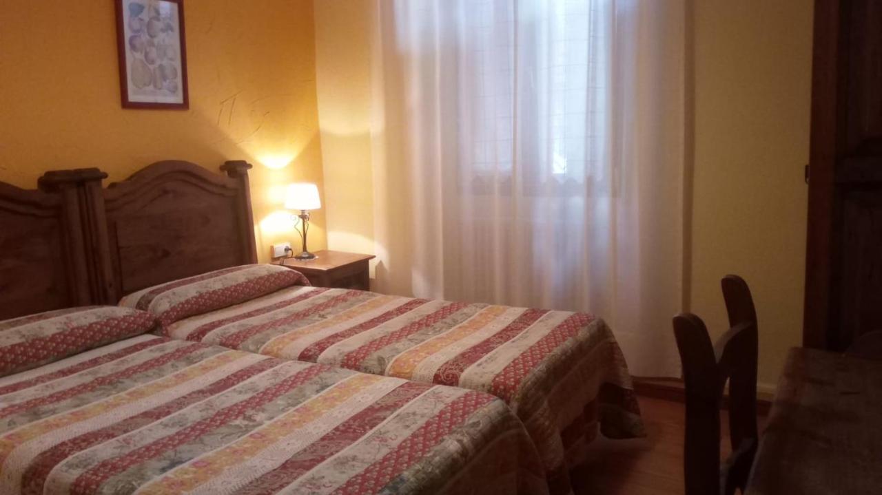 Hostal Casa Sario Jaurrieta Buitenkant foto